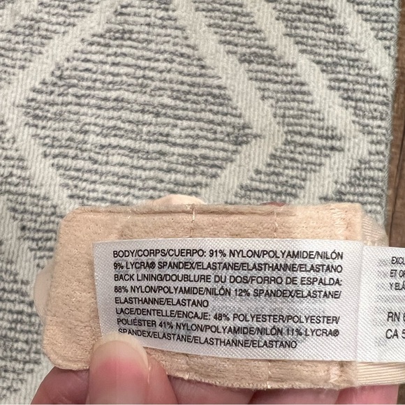 Wacoal embrace lace Soft Cup Wireless bra Lingerie - Picture 8 of 8